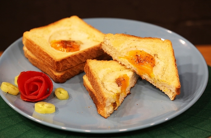 tost ekmeğinde fırında yumurta