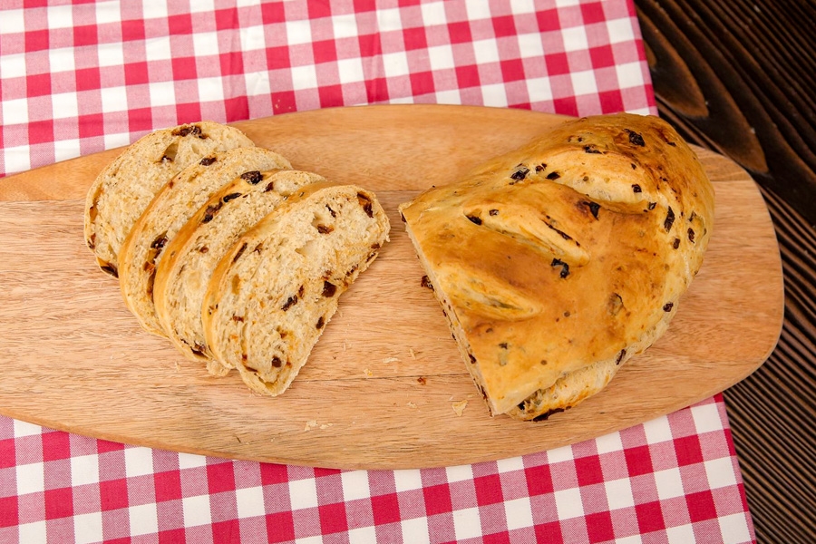 kuru domatesli ekmek