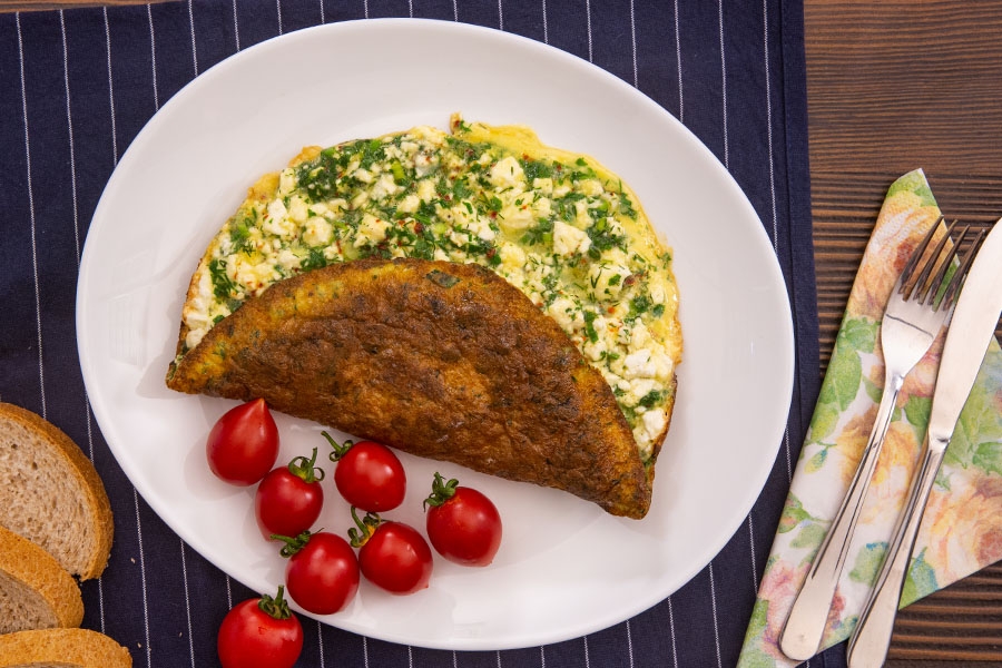 otlu peynirli omlet